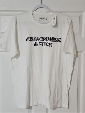 NWT Abercrombie & Fitch Tee